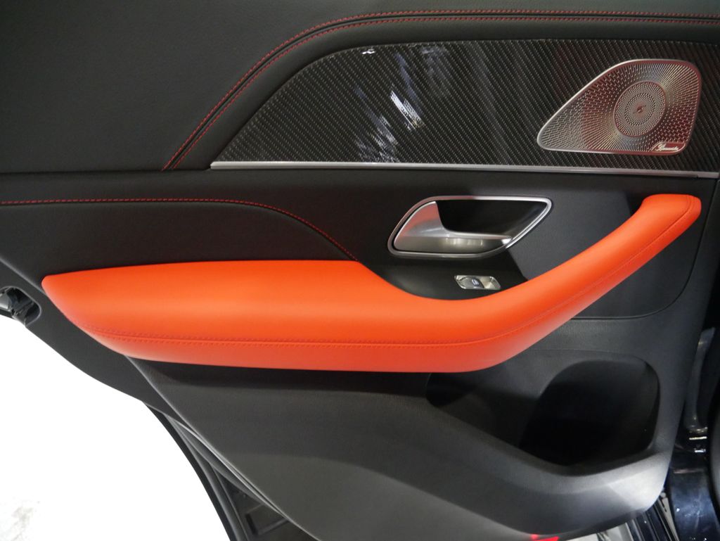 Thumbnail: 2025 Mercedes-Benz GLE - 20