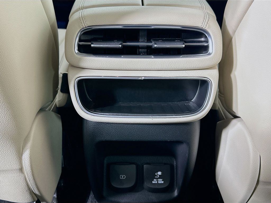 Thumbnail: 2022 Genesis GV80 - 26