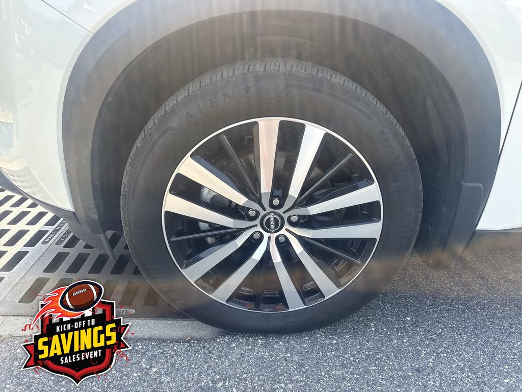 Used 2024 Nissan Pathfinder SUV