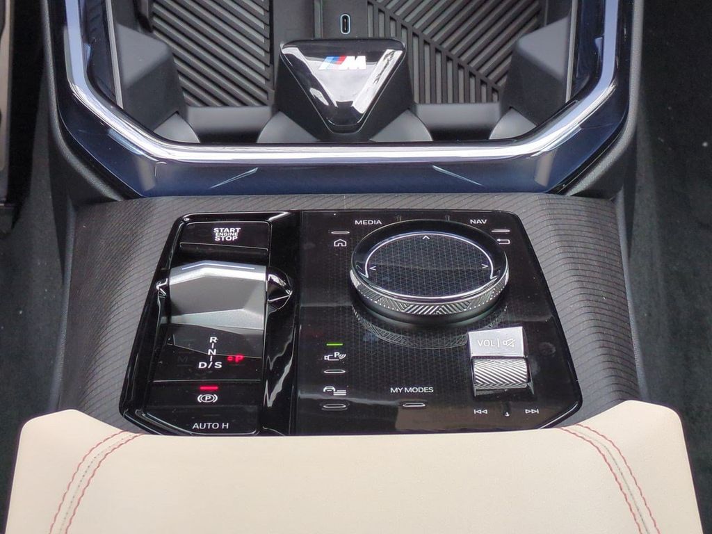 New 2026 White BMW 30 xDrive image 19