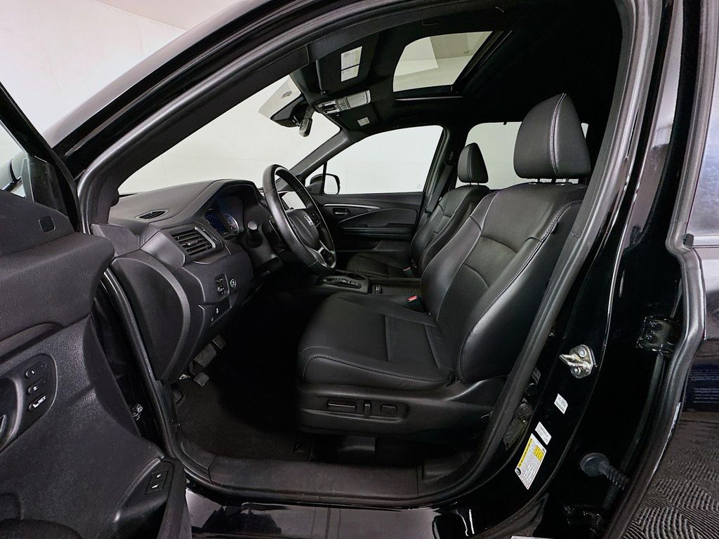 Thumbnail: 2019 Honda Passport - 21