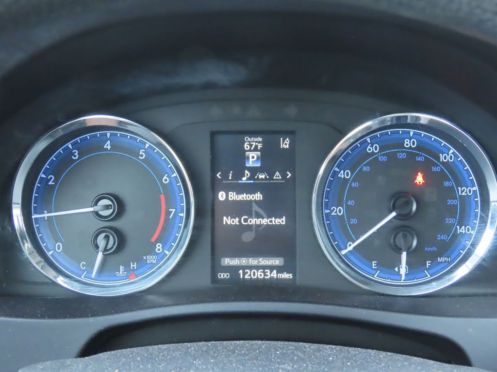 2017 Toyota Corolla XLE 19