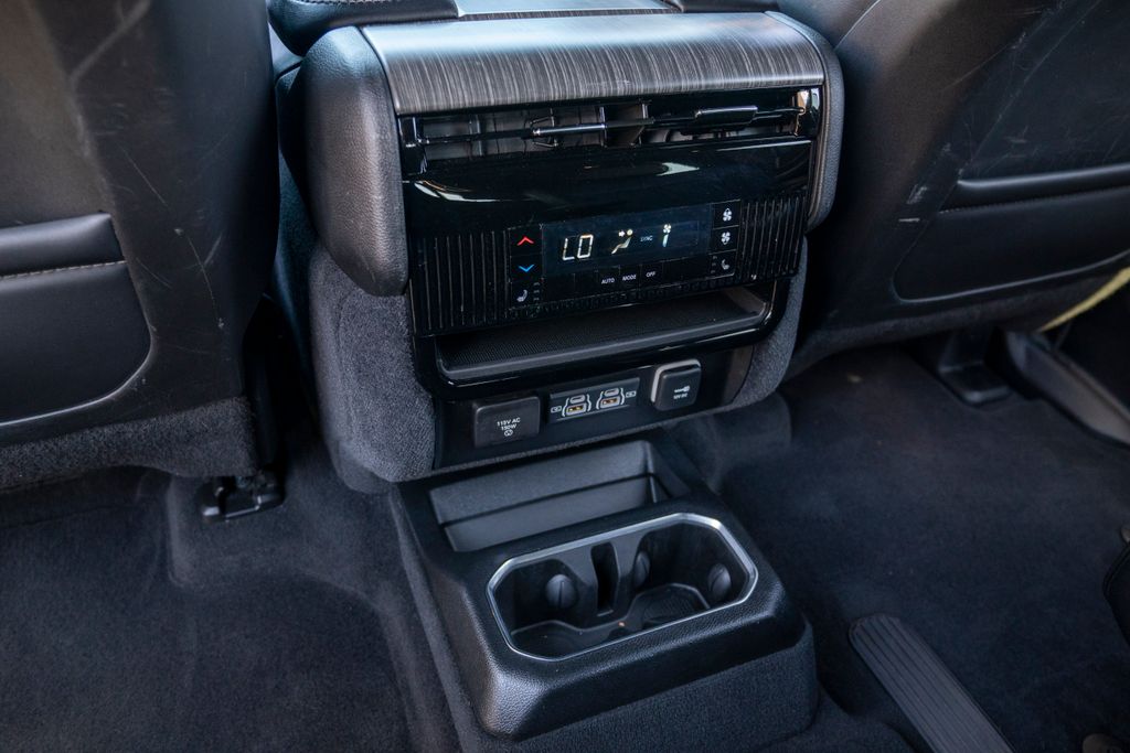 Used 2024 Jeep Wagoneer SUV