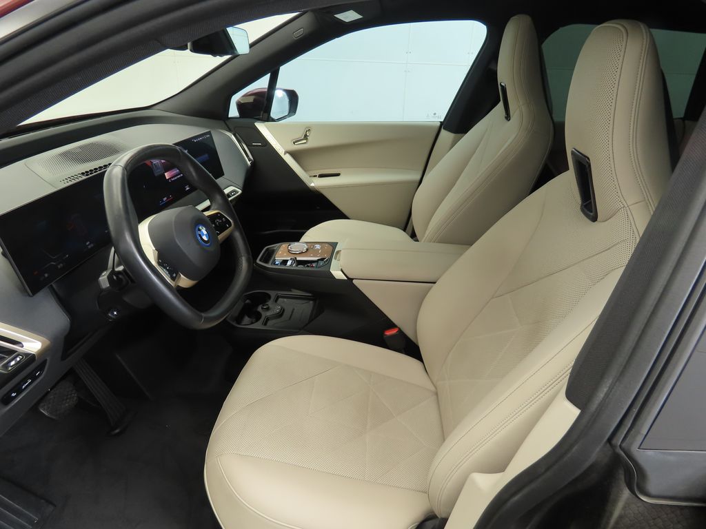 Thumbnail: 2023 BMW iX - 20