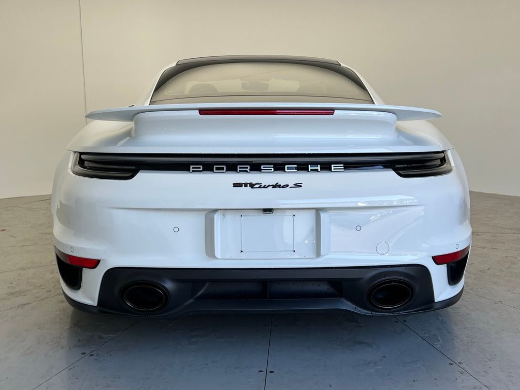 Thumbnail: 2024 Porsche 911 - 21