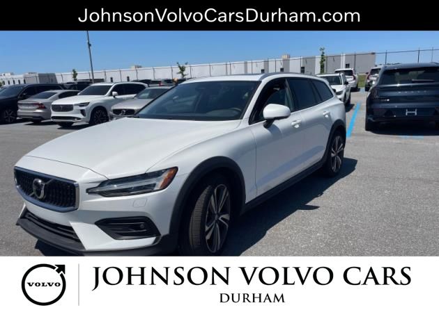 Crystal White Pearl 2025 Volvo V60 Cross Country B5 Plus AWD Wagon All-Wheel Drive Automatic