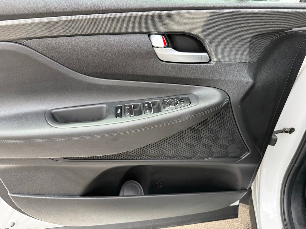 Thumbnail: 2023 Hyundai Santa Fe - 11