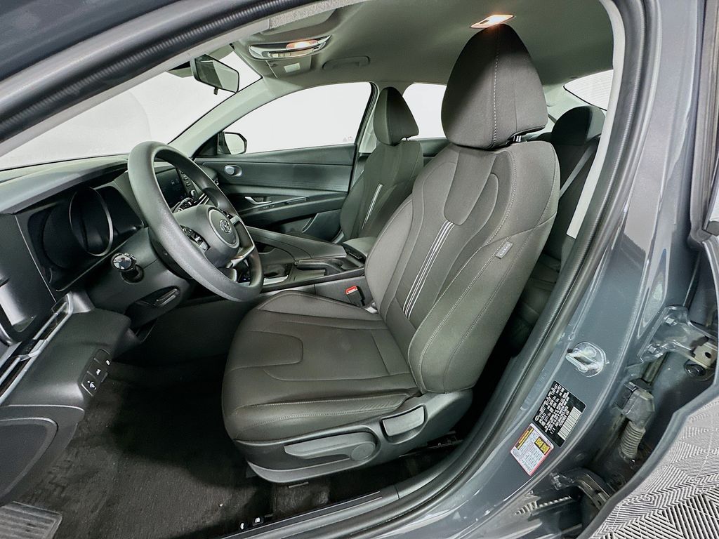 Thumbnail: 2023 Hyundai Elantra - 20