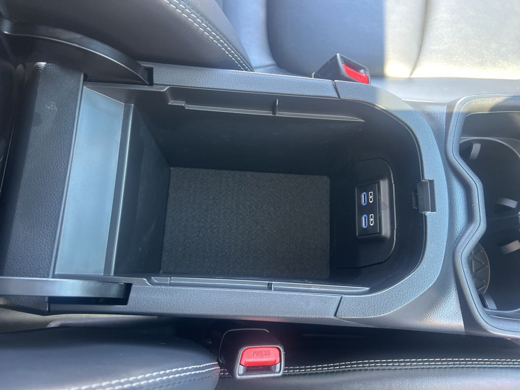 2022 Toyota RAV4 XLE Premium photo