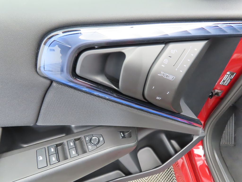 Thumbnail: 2025 BMW X3 - 24