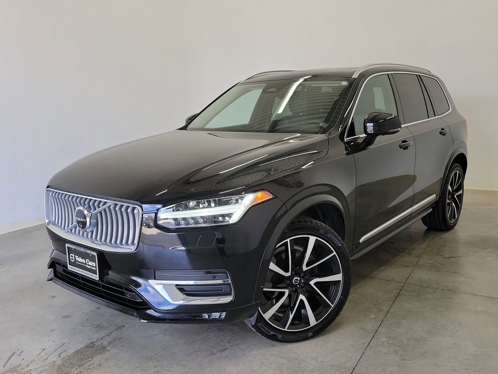 2023 Volvo XC90 B5 Plus Bright Theme AWD