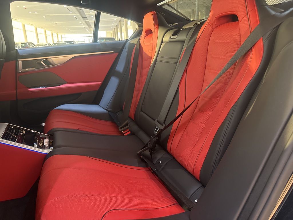 Thumbnail: 2024 BMW 8 Series - 25