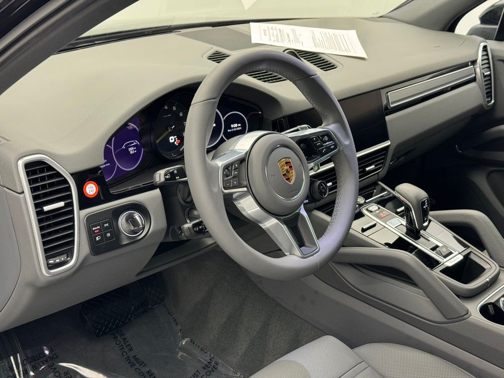 2023 Porsche Cayenne Platinum Edition 11