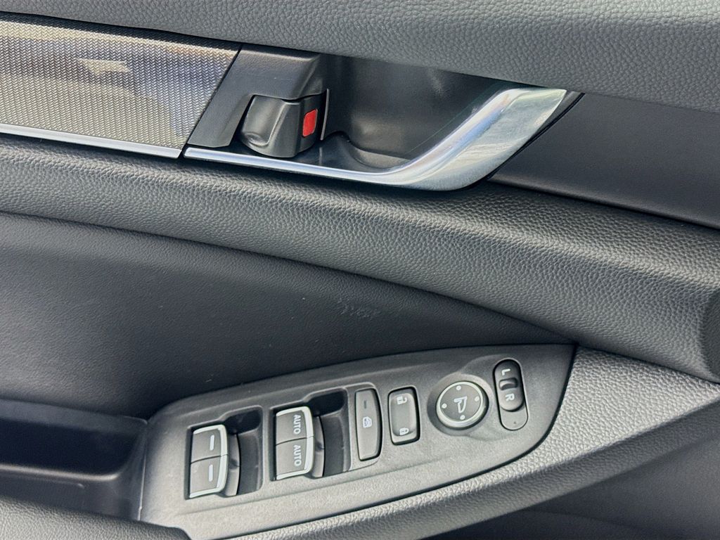 Used Car 2022 Honda Accord  Sport Special Edition For Sale Under $30,000 In Austin, Texas