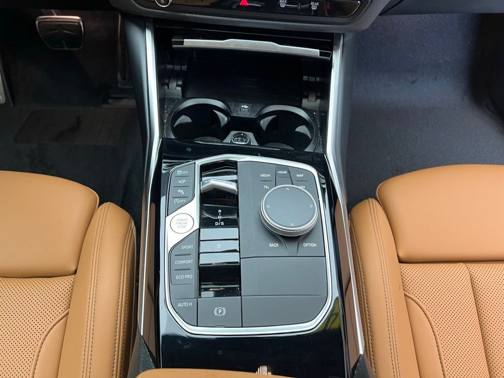 Thumbnail: 2024 BMW 2 Series - 12