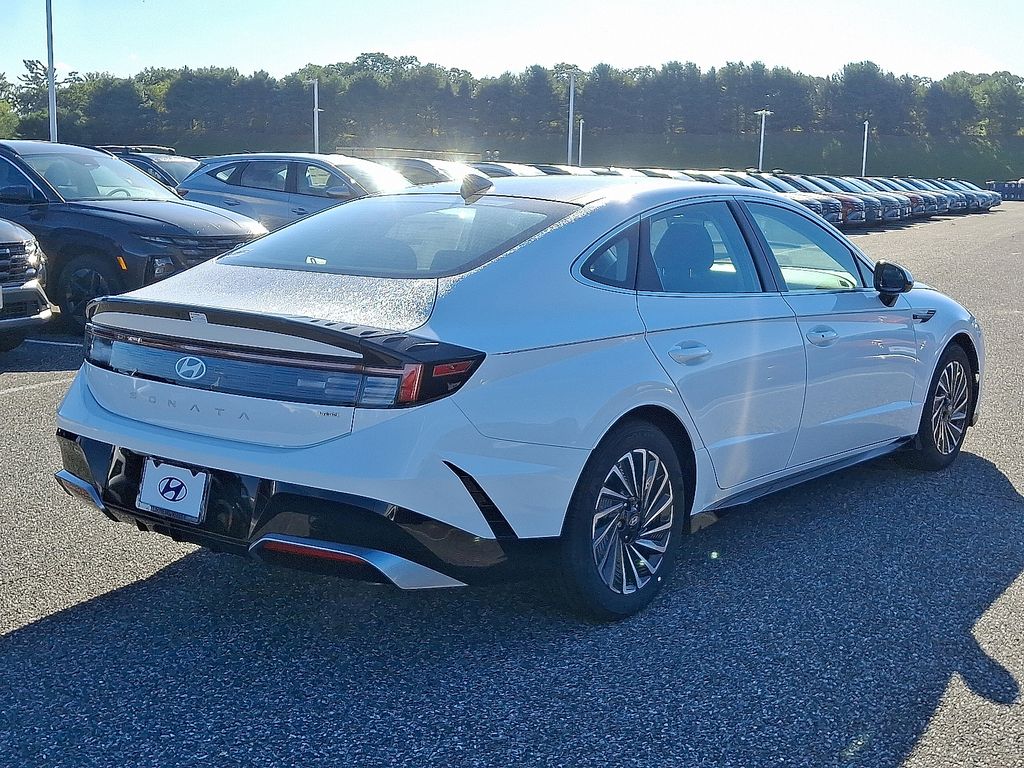 Thumbnail: 2026 Hyundai Sonata - 4