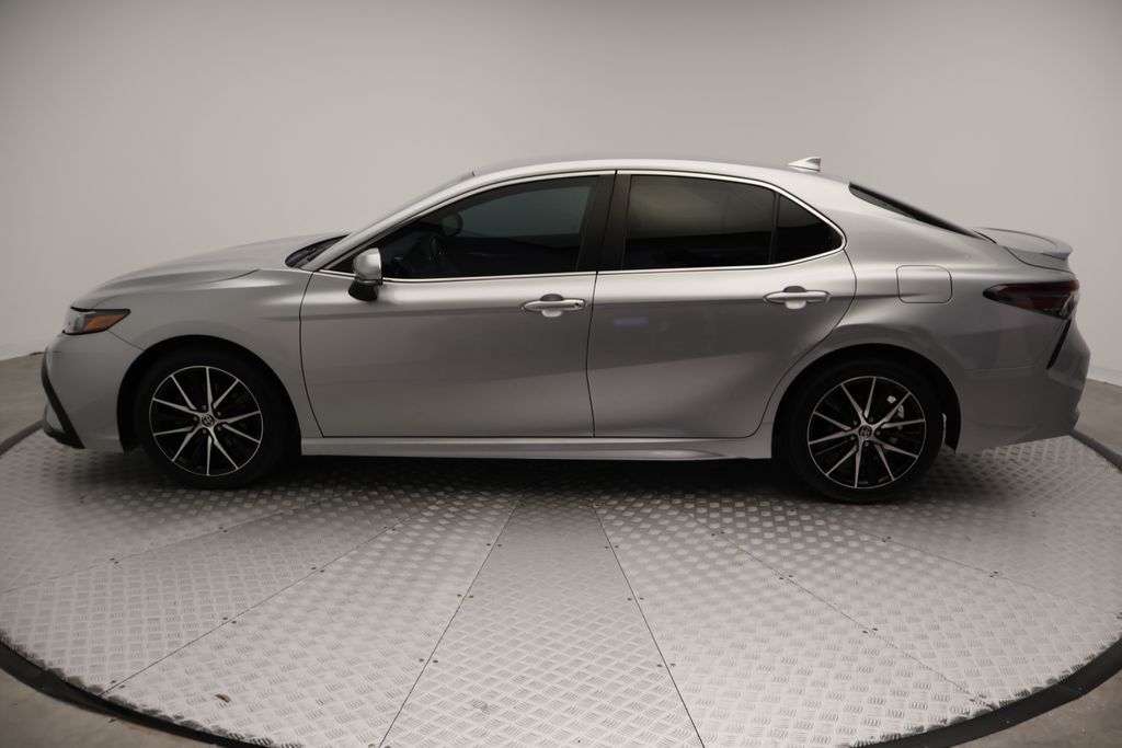 Thumbnail: 2023 Toyota Camry - 12