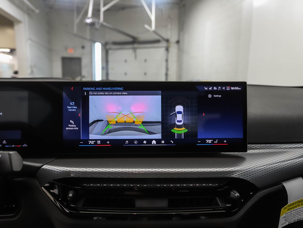 Thumbnail: 2025 BMW 2 Series - 18