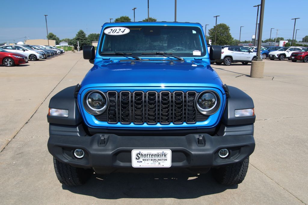 Used 2024 Jeep Wrangler SUV