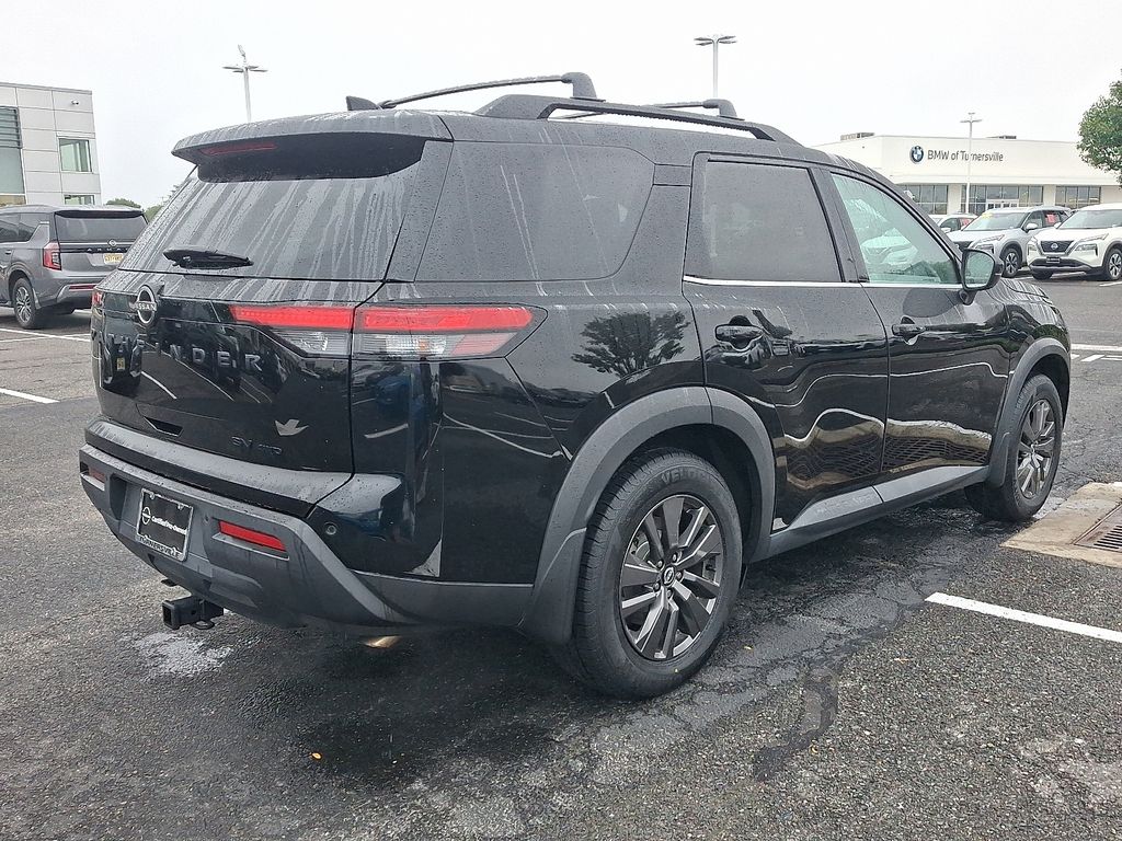 Thumbnail: 2022 Nissan Pathfinder - 6
