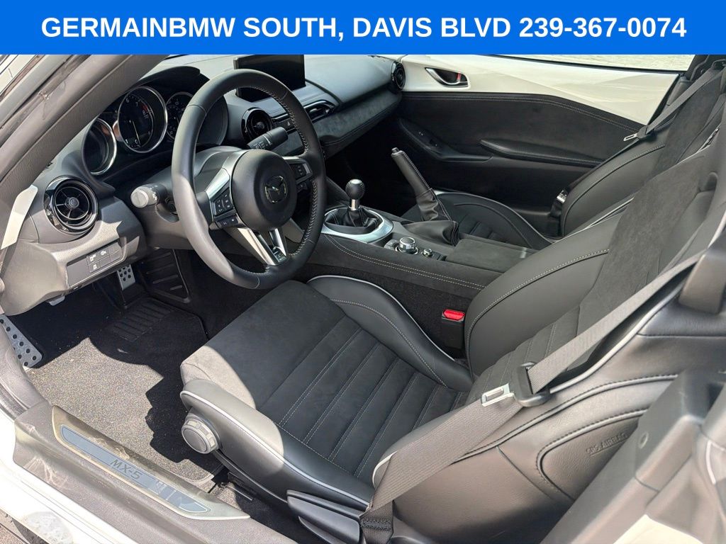 Used 2026 White Mazda Club image 33