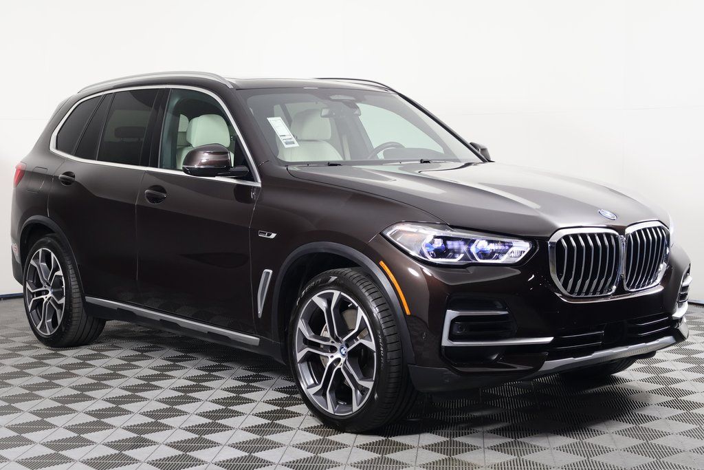 2023 BMW X5 xDrive45e 3