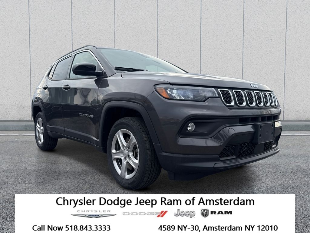 Gray (Granite Crystal Metallic Clearcoat) 2023 Jeep Compass Latitude 4WD SUV / Crossover Four-Wheel Drive 8-Speed Automatic