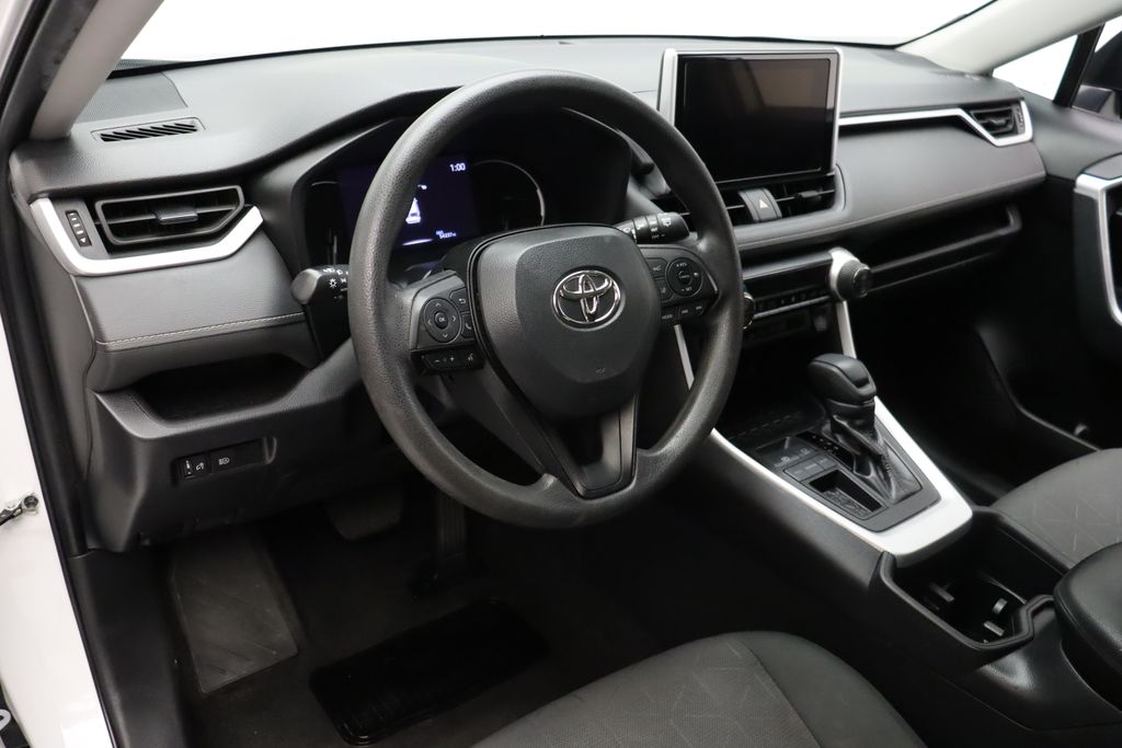 Thumbnail: 2023 Toyota RAV4 - 15