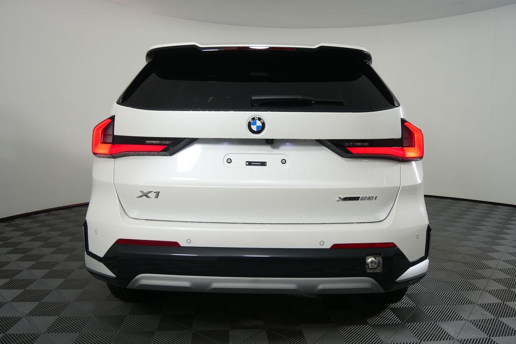 2025 BMW X1 xDrive28i 4