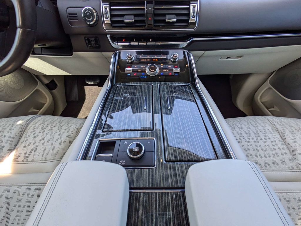 2022 Lincoln Navigator Black Label L