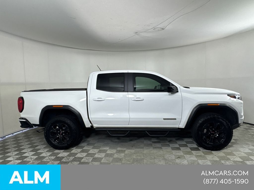 Used 2024 White GMC Elevation image 5