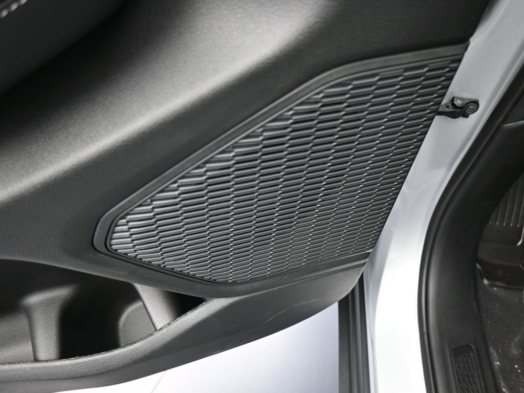 New 2025 Silver Zynith Jeep Limited image 14