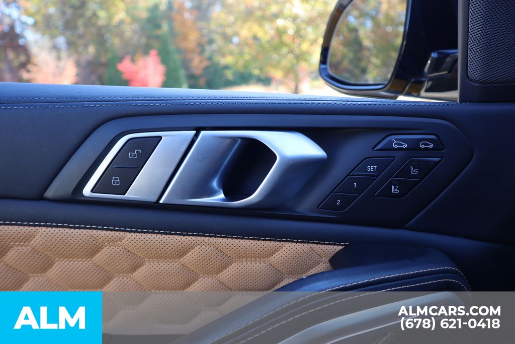 Used 2022 Black BMW Base image 12