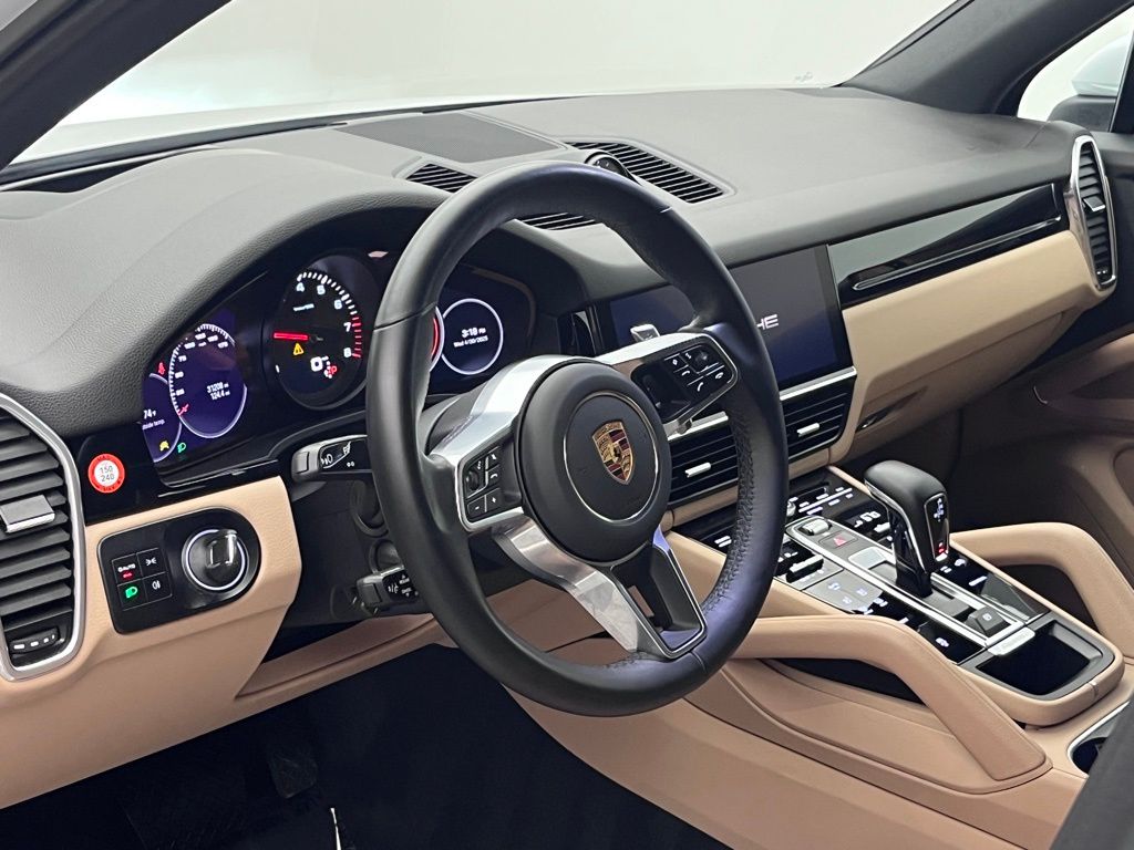 2022 Porsche Cayenne  4