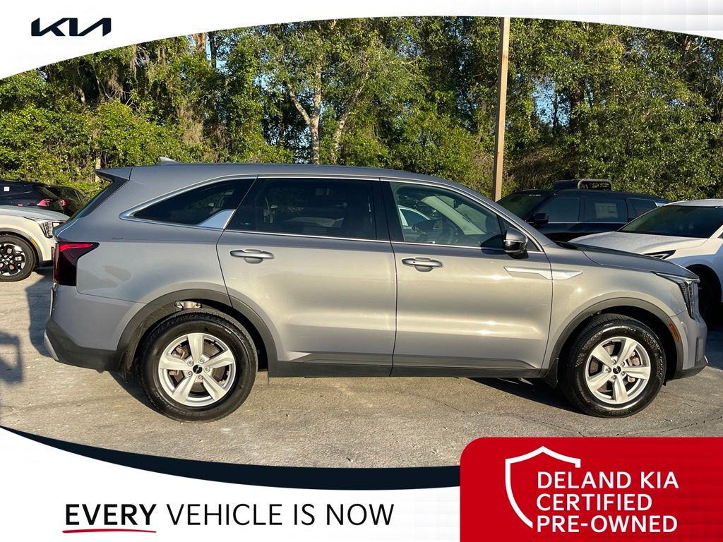 2024 Kia Sorento LX - Photo 3
