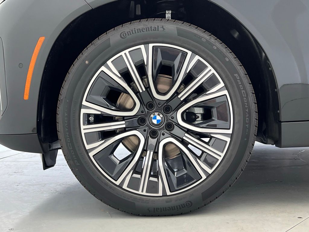 Thumbnail: 2026 BMW X3 - 21