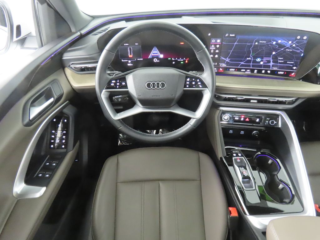Thumbnail: 2025 Audi Q5 - 12