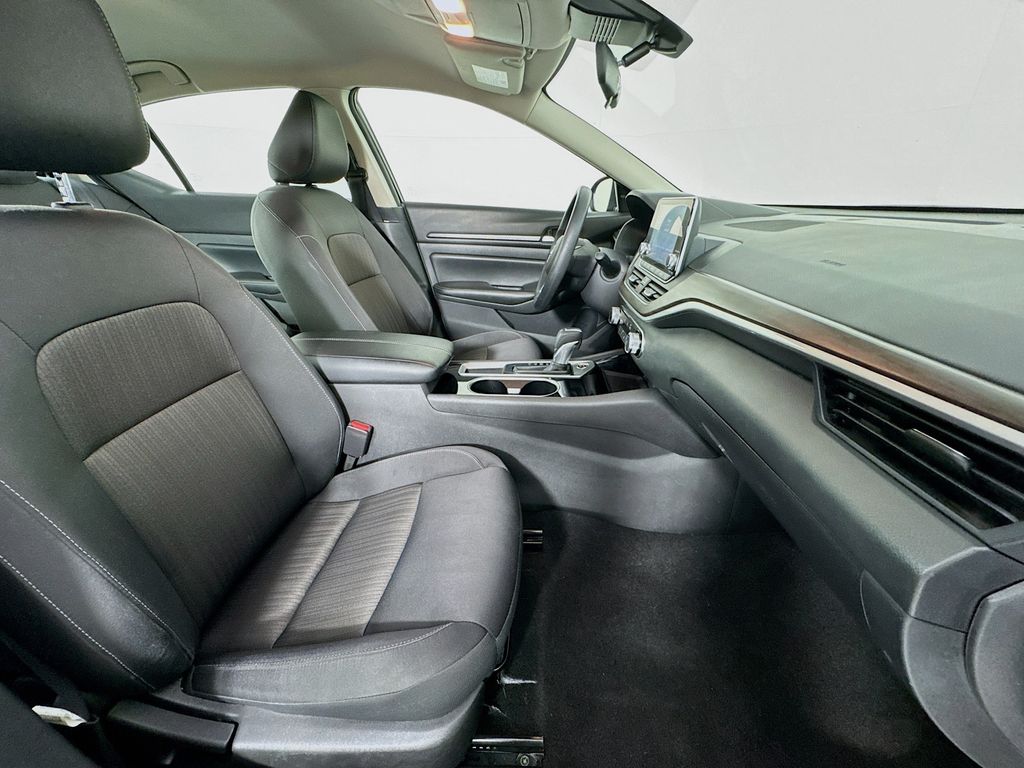 Used Car 2024 Nissan Altima  2.5 Sv For Sale Under $20,000 In Austin, Texas