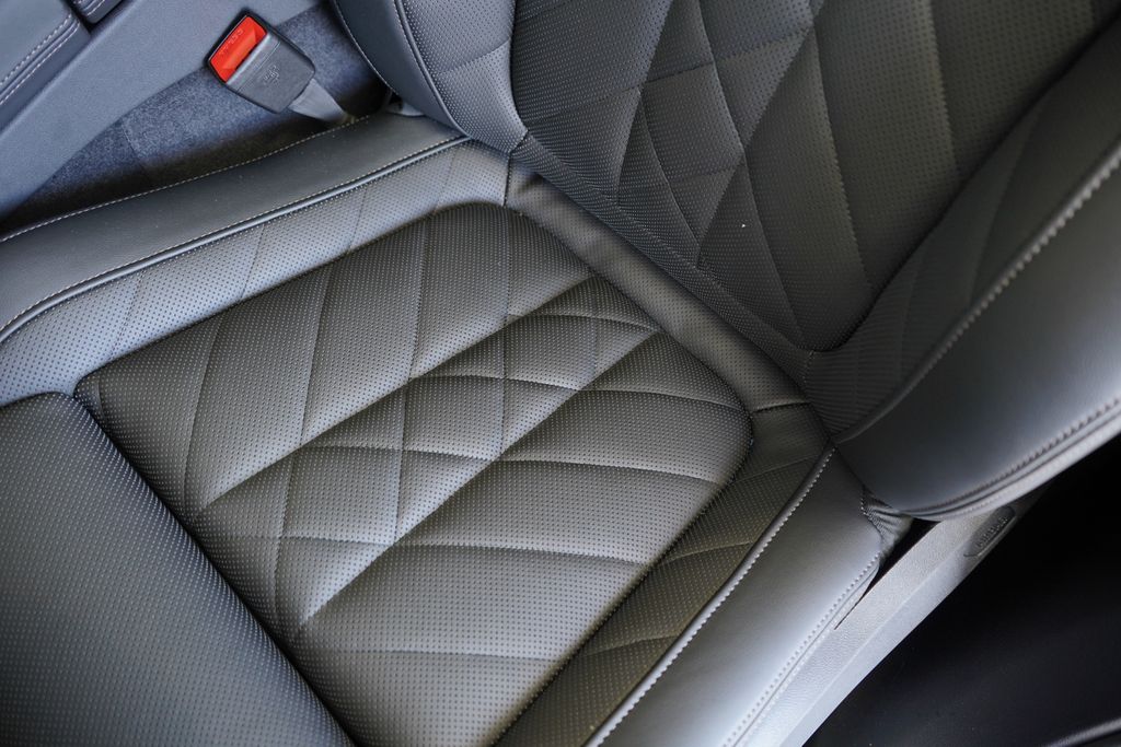 Thumbnail: 2026 BMW X5 - 11