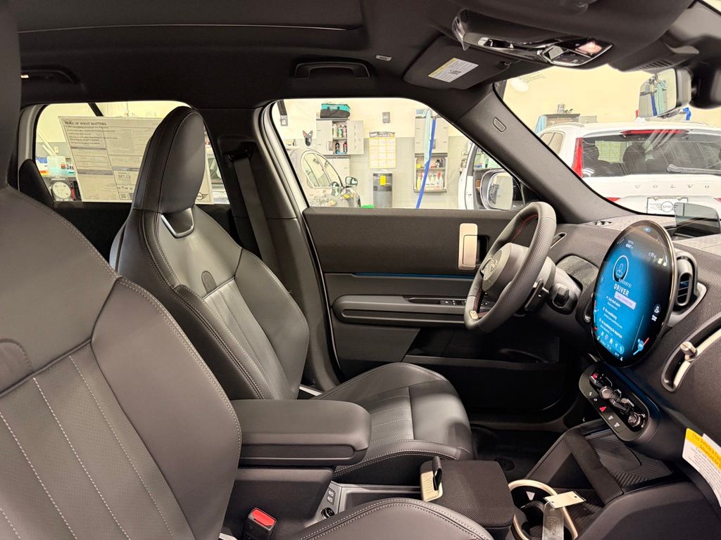 Thumbnail: 2027 MINI Cooper Countryman - 29