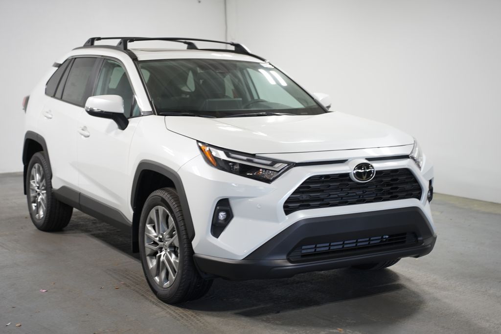 Thumbnail: 2025 Toyota RAV4 - 3