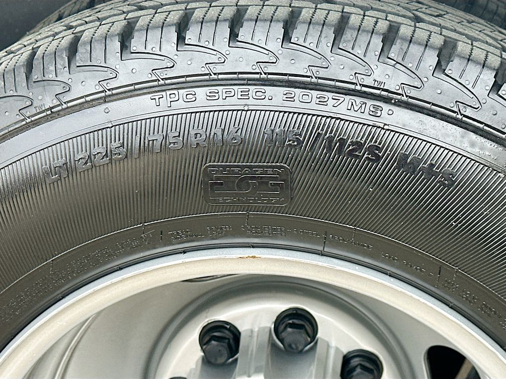 Used 2024 White GMC 4500 Van image 32