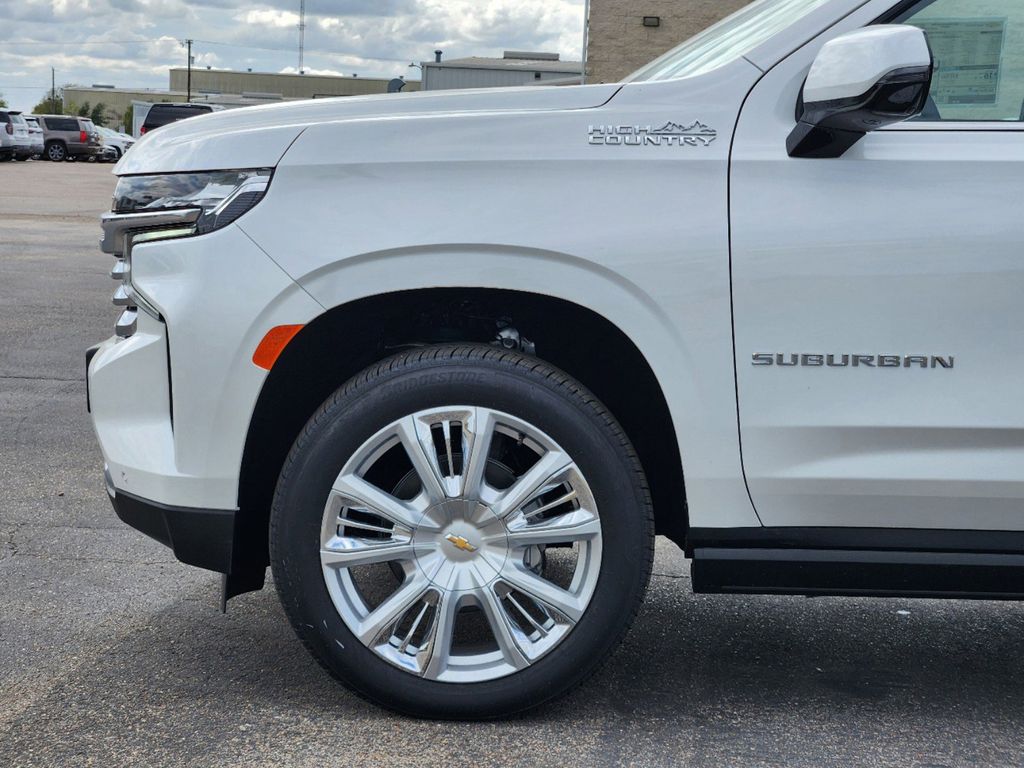 2024 Chevrolet Suburban High Country 6