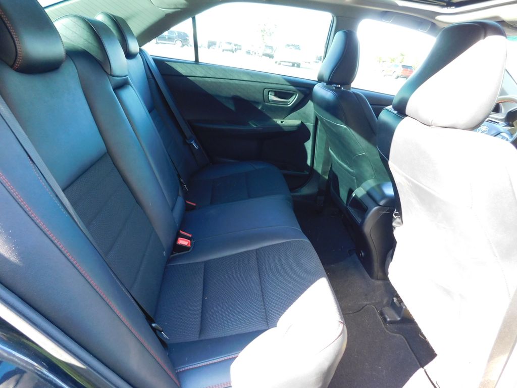 Thumbnail: 2017 Toyota Camry - 5
