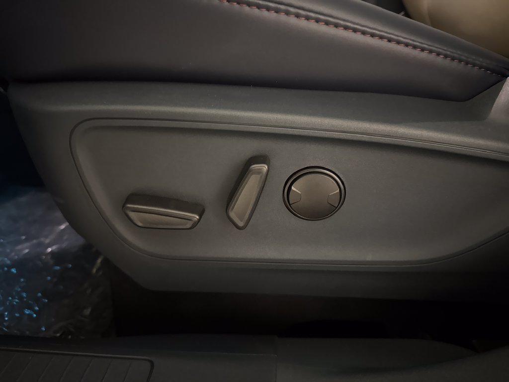 New 2026 White Ford Lariat image 30