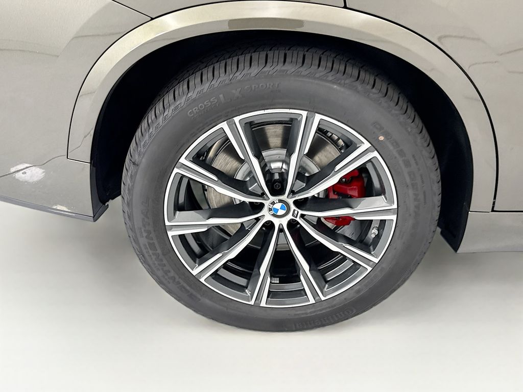 Thumbnail: 2026 BMW X5 - 32