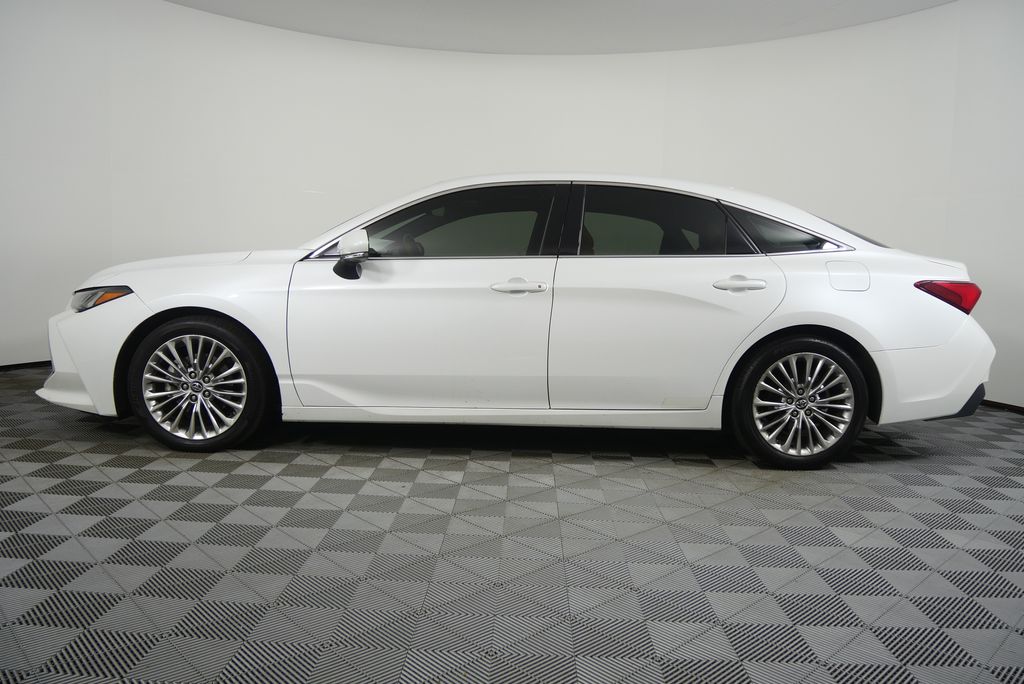 Thumbnail: 2019 Toyota Avalon - 5