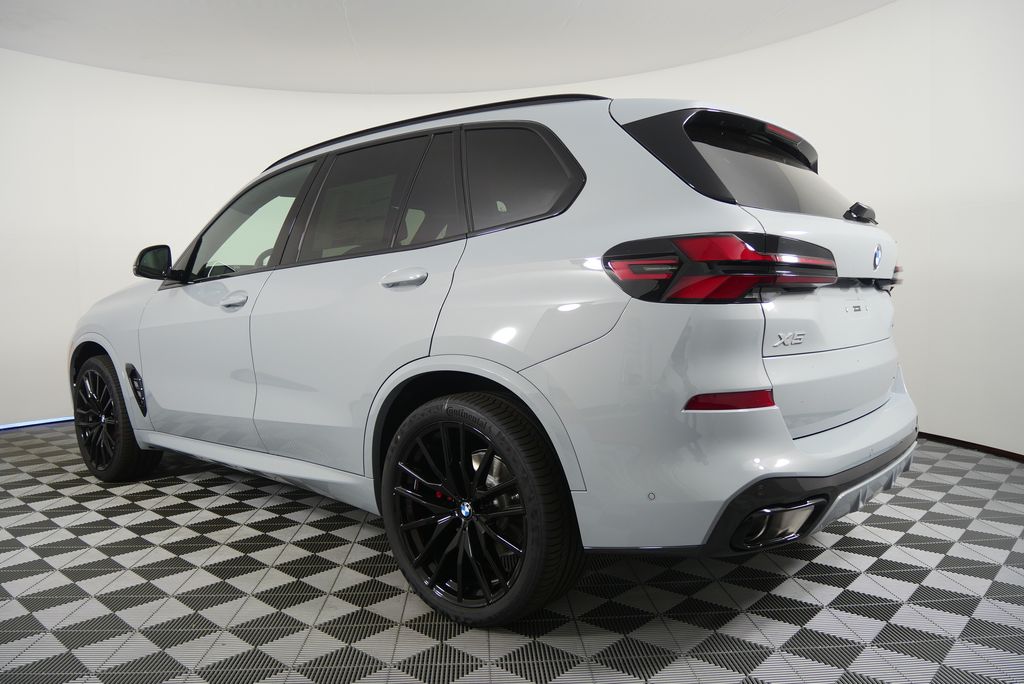 Thumbnail: 2026 BMW X5 - 5