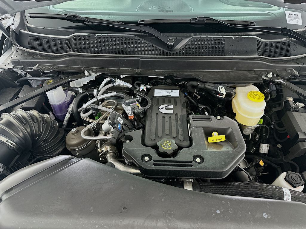 New 2026 Silver Ram Laramie Night 12in Dually image 18