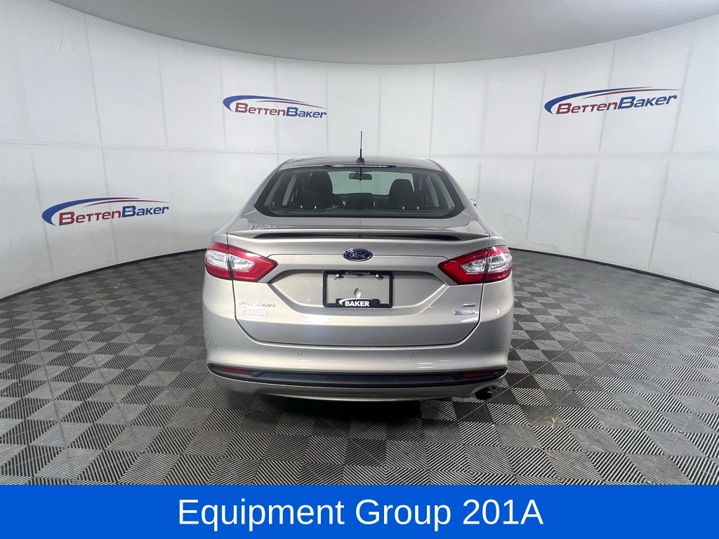 2016 Ford Fusion SE 6